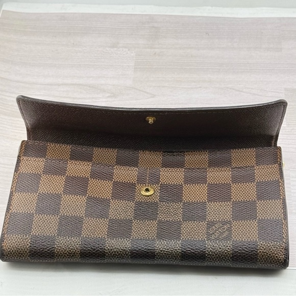 Louis Vuitton Brown and Gold Damier Wallet - Picture 5 of 10
